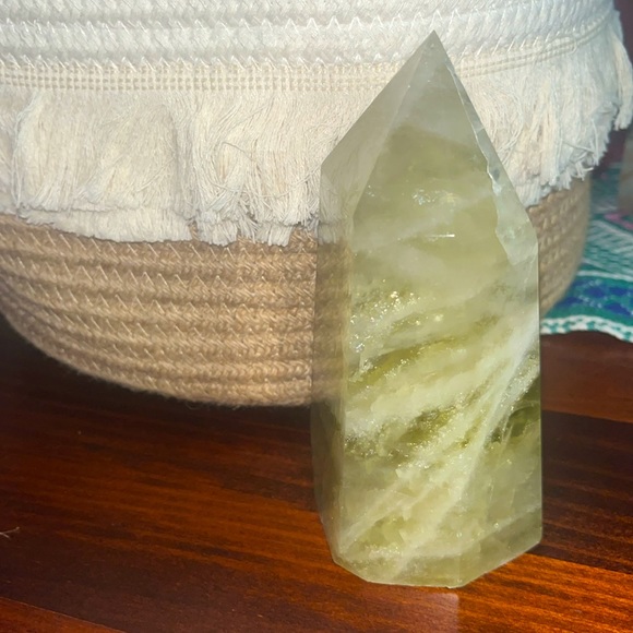 NWT Large Natural Citrine Transparency Crystal Obelisk Point ~ 708g - Picture 2 of 3